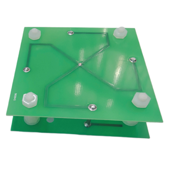 1.6G全向圆极化微带天线